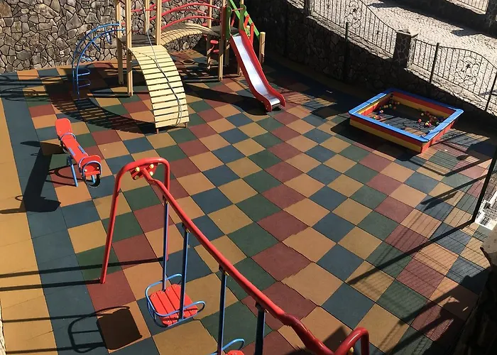 丽乐雅酒店 3* 波利亚纳